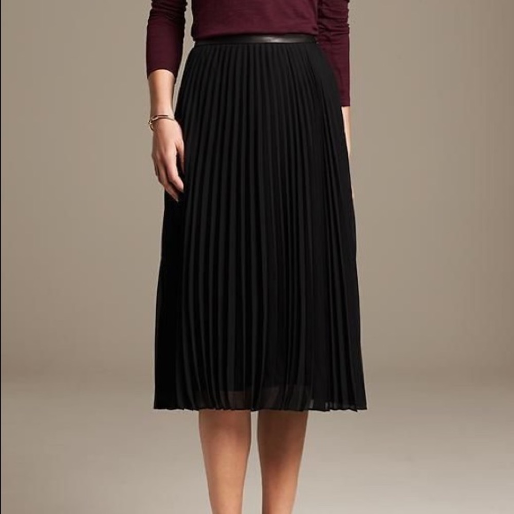 Banana Republic Black Pleated Chiffon Midi Skirt